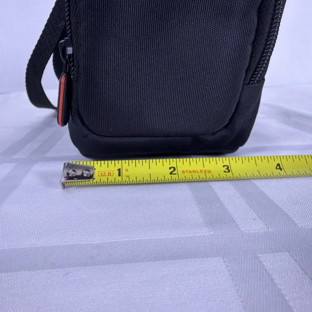 Case Logic Padded Camera Bag with Shoulder Strap. Black/Orange